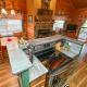 Serene Cabin in the Smokies w/ 2 Decks & Hot Tub!, Waynesville (zdjęcie 9)