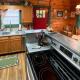 Serene Cabin in the Smokies w/ 2 Decks & Hot Tub!, Waynesville (zdjęcie 10)