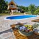 Croatia Cottage, peaceful countryside retreat with pool & vineyard view, Nova Kapela