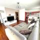 Elegant Apartment in Milan with Panoramic Terrace, Milan - Photo 1