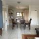 Waterfall Two-Bedroom Apartment Midrand - Foto 10