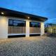 River guest house with jacuzzi fire and boat hire, Стейнс (фото 9)