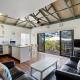 MAIN STAY - 100m to patrolled beach, pool, wifi, close to cafes