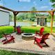 The Benjamin I - 2022 Built Luxury Retreat with Backyard Paradise with Hot Tub Outdoor Movie Screen Dock & Boat Rental