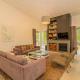 The Golden Hideaway - Matarangi Holiday Home, Matarangi (фото 2)