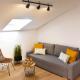 Holidays2Malaga Trinidad renovated 1 bedroom penthouse close to city center, Малага - Фото 2