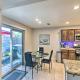 Contemporary Vegas Townhome with Community Pool, Las Vegas - Foto 6