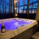 MTN Cabin Sleeps 10 - 5 Mins To Fishing & Camping, Ellijay