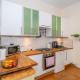 Pass the Keys Superb 1 Bed Flat in Traditional Victorian Building, Edinburgh - Photo 4