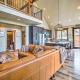 Pool Access: Cle Elum Mtn-View Cabin w/ Game Room, Cle Elum (zdjęcie 5)