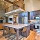 Pool Access: Cle Elum Mtn-View Cabin w/ Game Room, Cle Elum (zdjęcie 6)