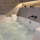 Jacuzzi Suite Ladadika, Soluň - Fotografie 6