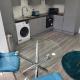1 Bed Flat, AIRPORT PICK, DROP AVAILABLE Fibre Broadband, New, Washer Dryer, 10 mins from city centre Dartford - Zdjęcie 2