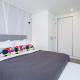 Designer Flats in Lapa by LovelyStay, Lisbon - Photo 8