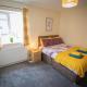 Crystal Suite 1, free private parking, North Shields - Photo 9