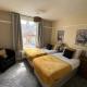 Comfortable King Bed - Location - Contractors - Family - Parking Bedford - Fotografie 2