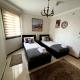 Lovely 2 bedroom duplex with a pool in front AUC, Каир (фото 5)