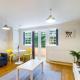 Redhill town centre apartment by Livingo, Redhill