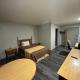 Mid Towne Inn & Suites, San Antonio (photo 10)