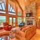Peaceful Cabin with Deck and Scenic Mtn Views!, Mountain View (zdjęcie 3)
