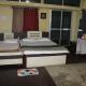 Priyadarshi Villa Free pickup in ac car from Jasidih Railway station or Deoghar Airport, デーオーガル - 写真 5