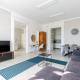 Designer Apartment on the Budapest Broadway w 2BR, AC and Panorama Balcony, Budapest - Foto 9