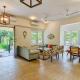 SaffronStays Boulevard StoneHouse - pool villa with mountain views, Lonavala - Fotografie 7
