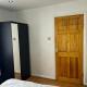 Large Double Bedroom with free on site parking Kingston upon Thames - Foto 9
