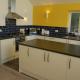 Beautiful, Modern Villa 5 mins walk from the Stunning Bay at Trearddur Holyhead - Foto 4