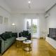 Lush Emerald apt steps from Acropolis & Plaka!, Athen - Foto 1