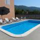 Apartments Ukić with a large outdoor swimming pool, Kaštela - Fotografie 2