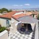 Muazzo Plaka Homes, Upper Home with Balcony & Ground Home No Balcony, by ThinkVilla, Athen - Foto 6