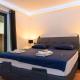 Beach Holiday home with private jacuzzi & parking, Trogir (fotografie 5)