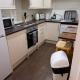 Modern, Quiet, Sleeps 10, Anfield, Tourists, Liverpool - Photo 1