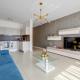 Luxury Apartment with Balcony, Central Area