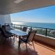 Accommodation Front - Immaculate 4 Sleeper with Ocean & Harbour Views Durban - Photo 7
