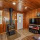 Acorn Cabin - Charming Place, Your getaway to Yosemite, Bass Lake