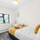 Walsall - 4 Bedroom House, Wi-Fi, Garden , Sleeps 8 - JRR Stays Bescot - Zdjęcie 3