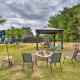 Pottsboro Home with Fire Pit Less Than 1 Mi to Lake Texoma!, Pottsboro (fotografie 2)