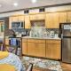 Coos Bay Cottage with Fireplace and BBQ Patio!, Coos Bay (photo 10)