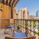 Colorful Apartment near Dubai Mall with Balcony, Dubai - Foto 2