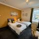 Contemporary & Chic inner terrace 5 mins from Barnsley town centre, Barnsley (Foto 10)