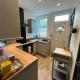 Contemporary & Chic inner terrace 5 mins from Barnsley town centre, Barnsley (Foto 4)
