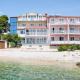 Apartments by the sea Primosten - 4169