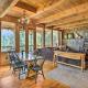 Peaceful Cabin with Mtn and River Views, Fire Pit Crouch - Foto 10