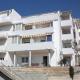 Apartments with a parking space Nemira, Omis - 6070