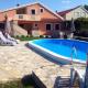 Apartments with a swimming pool Zemunik Donji, Zadar - 6188, Murvica