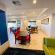 Holiday Inn Express & Suites Salinas by IHG - Foto 7