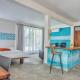 Contemporary Private Studio with Pool and Kitchen, Beira