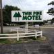 Twin Pine Motel, Tipton